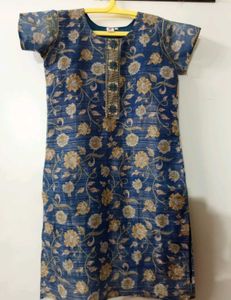 Elegant Blue Floral Kurti – Size L 💙