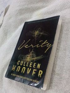 Verity by Colleen Hoover