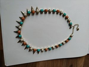 Neckpiece
