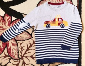Cute Sweatshirt with 🩶 jeans(Size- 24 to 36 mths)