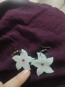 White Flower Earrings with Red Gem