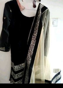 Elegant Black &amp; Gold Kurta Set