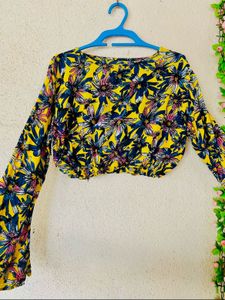 Floral Crop Top - Vibrant & Stylish