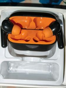 Wireless Earbuds with Charging Case