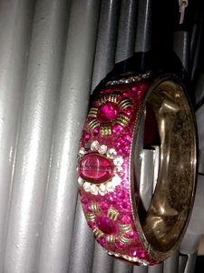Sparkling Pink Gemstone Bangle