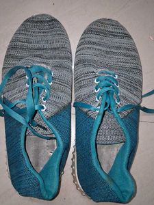 Comfortable Teal & Grey Knit Sneakers