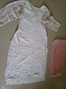 Beautiful Floral Print Kurta with dupatta