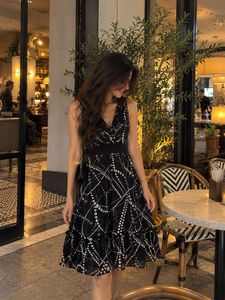 Elegant Black & White Print Midi Dress