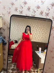 Stunning Red Tulle Gown🎀❤️