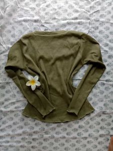 ⋆ ˚ ✮ Olive Green V-Neck Long Sleeve Top ✮ ˚ ⋆