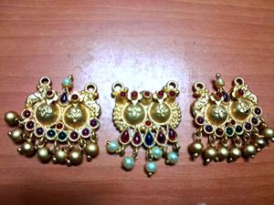 Traditional Gold Pendant Set
