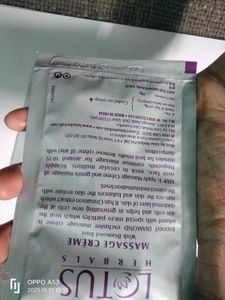 Lotus Herbals Radiant Diamond Kit