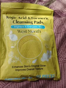 Kojic Acid & Turmeric Cleansing Pads