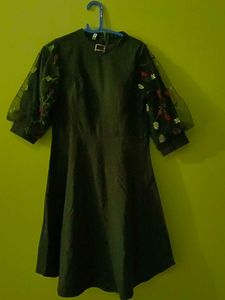 Elegant Dark Green Dress with Floral Sleeves
