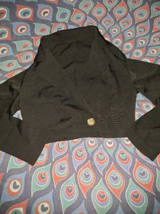 Chic Cropped Black Blazer ( urbanic )