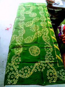 Sungudi cotton single cross sarees