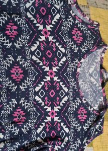 Stylish Cold Shoulder Geometric Pr