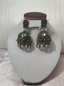 Black Polish Jhumka
