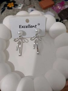Elegant Pearl Bow Drop Earrings