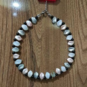 Beaded Leaf Choker Necklace