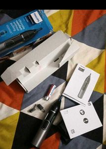 Philips Grooming Kit - Nose, Ear &amp; Eyebrow Trimmer