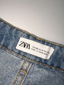ZARA Blue Ribbed Jeans | Trendy Fit