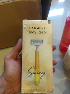 Carmesi Body Razor