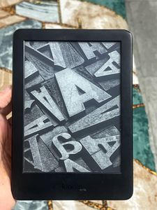 AMAZON basic KINDLE 2019 edition