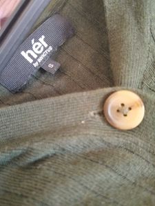 Ribbed V-Neck Button-Up Top