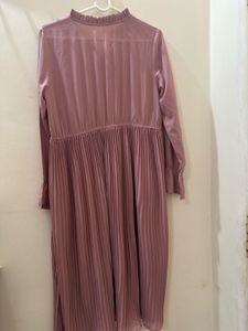 Elegant Pleated Midi Dress