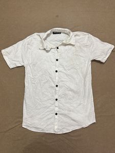 white t-shirt top abundance