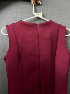 Chic Maroon Sleeveless Zipper Dress