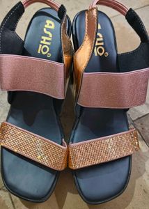 Heels Totally New Never Worn