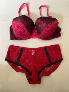 Lace Bra and Panty Set