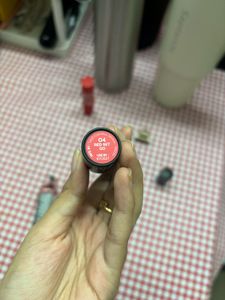 Staze Velvet Kiss Lipstick - Matte Intense Color