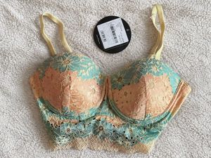 Clovia Floral Lace Printed Push Up Bralette