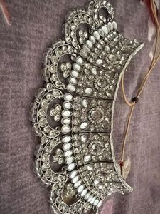 Exquisite Kundan &amp; Pearl Jewelry Set