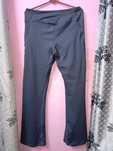 Flared bootcut pants for gym