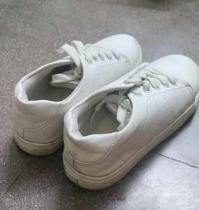White casual shoes