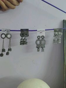 I'm selling jhumka, perfectly go with ethnic wear.
