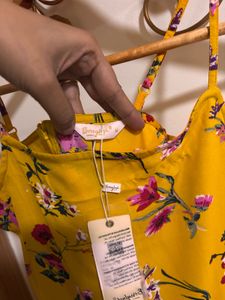 Berrylush Women Yellow Floral Printed Fit