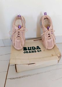 Girl's Sneakers 🌈