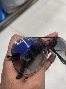 Ray-Ban Aviator Sunglasses