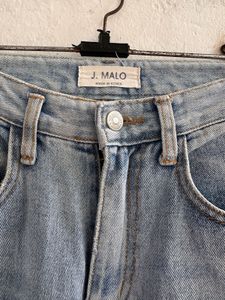 Light Wash Cropped Jeans