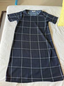 Chic Navy &amp; White Grid Dress