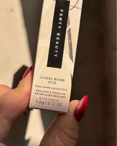 Fenty Beauty Gloss Bomb Stick