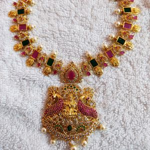 Lakshmi-Parivar Short Haram