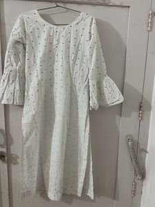 Cotton Suit Set Stitched With Hands Interlocked