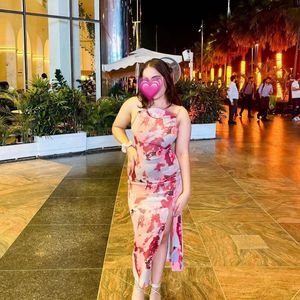 Chic Pink Floral Print Bodycon Dress