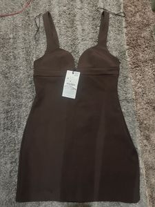 Zara short elastic dress with bow